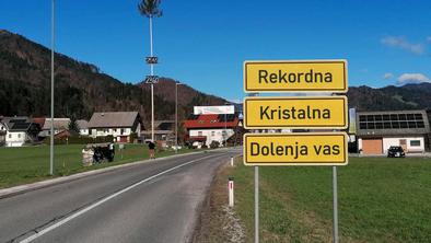 Domača vas družine Prevc ima novo ime, sovaščani pripravili poseben sprejem #foto #video