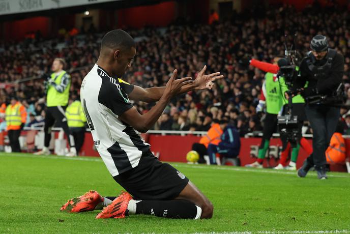 Alexander Isak vpoklican za tekmi s Slovenijo in Kosovom