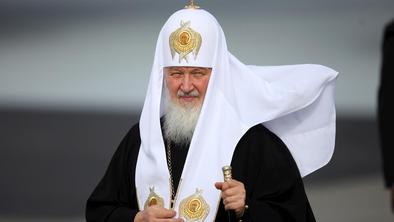 Patriarh Kiril, razsipno nasprotje papeža Frančiška (video)