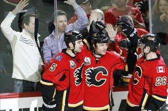 Calgary z zmago blizu osmemu mestu na zahodu