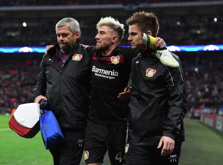 Poškodoval se je na sredini tekmi v Londonu. | Foto: Guliverimage/Getty Images