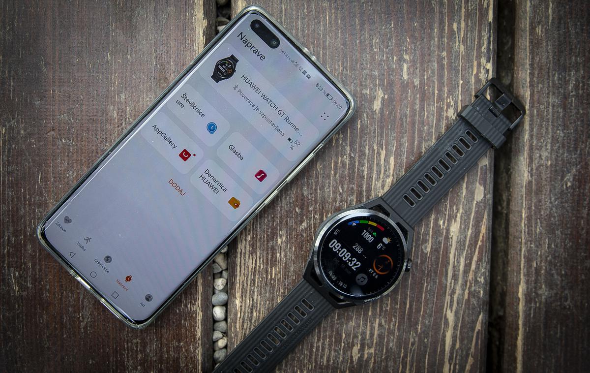 HUAWEI WATCH GT Runner | Huaweieve pametne ure, tudi Huawei Watch GT Runner, se s pametnim telefonom povezuje prek aplikacije Huawei Zdravje/Health, ki je na voljo tako za operacijski sistem Android kot za operacijski sistem iOS. | Foto Ana Kovač