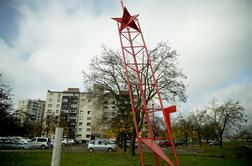Ljubljanski jambori z rdečo zvezdo: v 90. letih so jih odžagali, zdaj trije spet stojijo