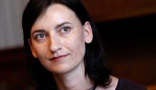 Pesniški vrtiljak za interpretacijo lastne poezije