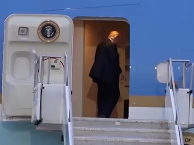 Trump priznal, da je po vrhu Nata na skrivaj odletel iz Turčije