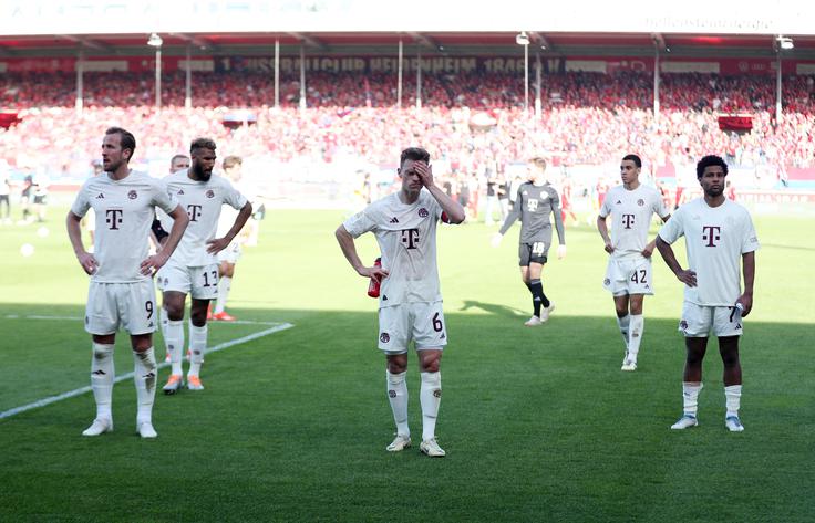 Bayern München je doživel še en boleč poraz, po Dortmundu ga je premagal še Heidenheim. | Foto: Reuters
