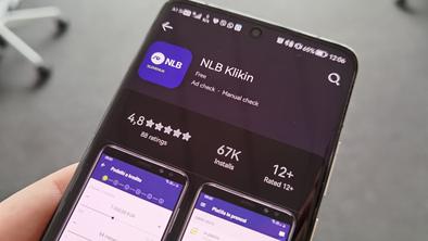 Osebne finance vse pogosteje urejamo na pametnem telefonu