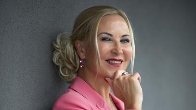 Lucija Mulej: 3. svetovna vojna se je že začela. V tvojem telefonu.