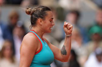 Arina Sabalenka zanesljivo na vrhu