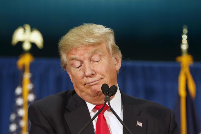 Donald Trump zaradi ženske napovedal bojkot
