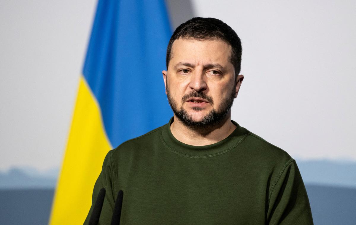 Volodimir Zelenski | Reorganizacijo vodstva ukrajinske vojske je Zelenski napovedal pred malo manj kot enim tednom, razlog zanjo pa naj bi bil spor z nekdanjim vrhovnim poveljnikom vojske Valerijem Zalužnim. | Foto Reuters