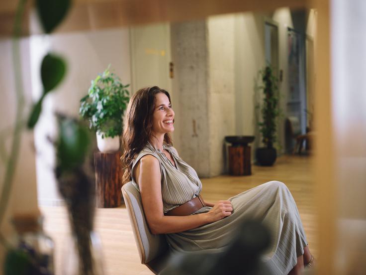 Maha, srčno žilne bolezni V MAHA zato ne zdravijo le simptomov, temveč poskušajo ustaviti ta tri procesna jedra bolezni – s celovito diagnostiko biomarkerjev, prilagoditvijo prehrane in postopnim razstrupljanjem telesa. | Foto: Ustna medicina