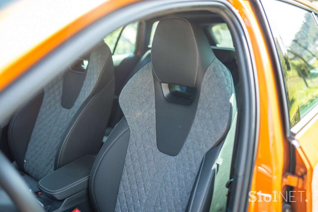 nova-skoda-octavia-porsche-inter-auto-ponudba-anniversary-edition-2025 (11)_1200