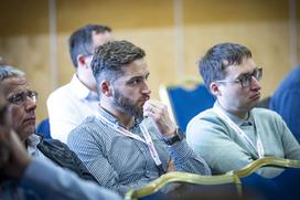 Posvet Poslovanje z nepremičninami