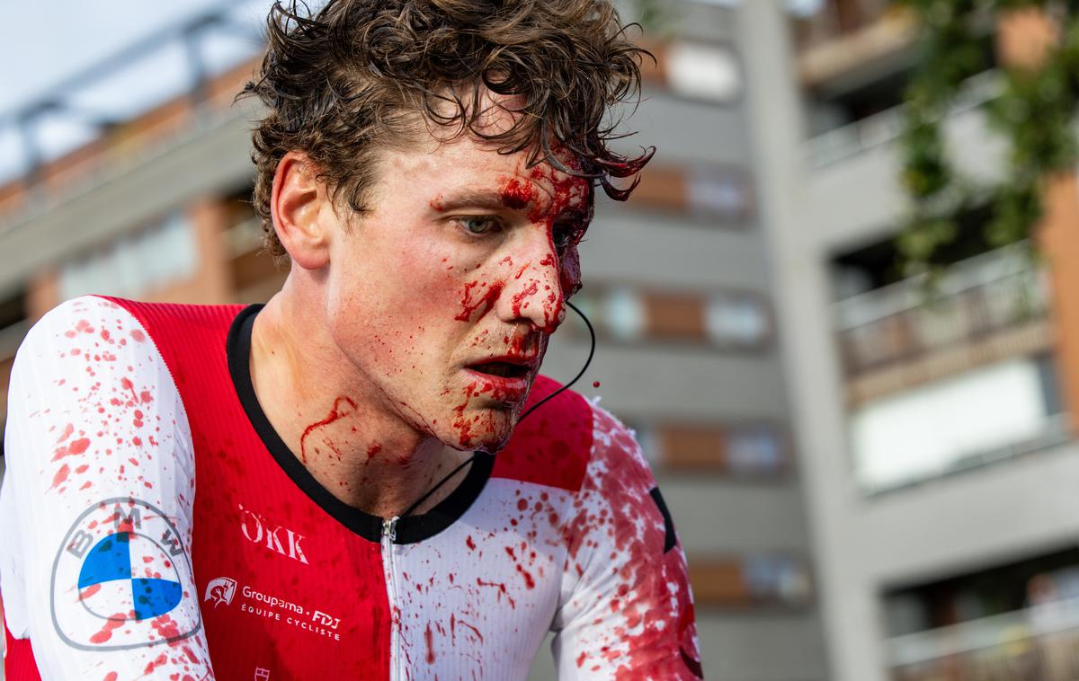 Stefan Küng | Stefan Küng po padcu in poškodbah glave na kronometru letošnjega evropskega prvenstva dirke ne bi smel nadaljevati.  | Foto Reuters
