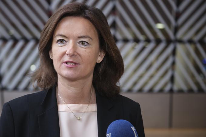 Zunanja ministrica Tanja Fajon je danes Indijo in Pakistan, med katerima so izbruhnili spopadi, pozvala k zadržanosti. | Foto: STA