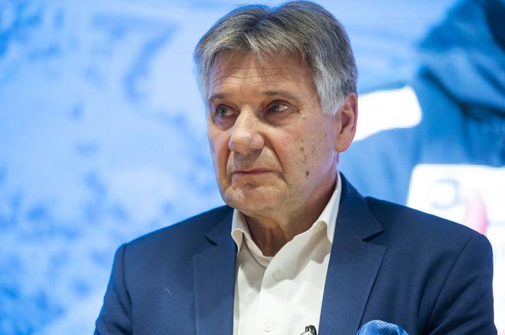 "Vse obiskovalce prosimo, da v Planico ne nosijo prepovedanih predmetov in da tja ne hodijo pod vplivom alkohola, takim osebam bomo vstop preprečili." | Foto: Boštjan Podlogar/STA