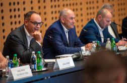 Koalicija razkrila prve velike projekte: od JEK 2 do sprememb na RTV #foto