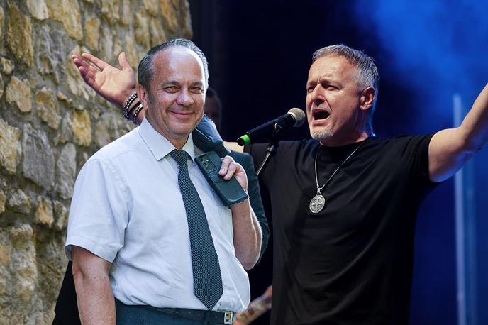 Brank Grims, Marko Perković Thompson | "Pesmi Marka Perkovića Thompsona govorijo o Bogu, ljubezni in domovini. Njegovi koncerti so izraz iskrenega domoljubja," je dejal Grims, ki bo v soboto med množico petsto tisoč Thompsonovih privržencev. | Foto Sta, Pixsell