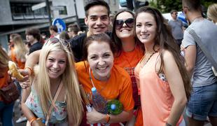 Množična maturantska četvorka sredi Ljubljane (foto in video)