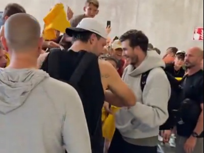 Reaves se je v Stožicah pošalil z Dončićem, Lakersi po Ljubljani še s kolesi