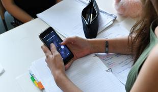 Na Hrvaškem uvajajo popolno prepoved mobilnih telefonov v šolah