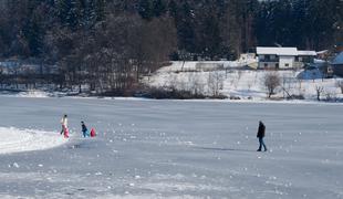 Pozor: tanek led na Cerkniškem jezeru