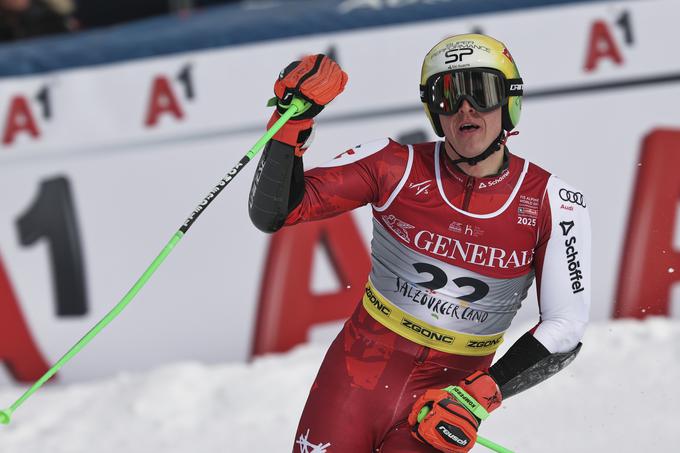 Raphael Haaser slavi naslov svetovnega prvaka. | Foto: Guliverimage