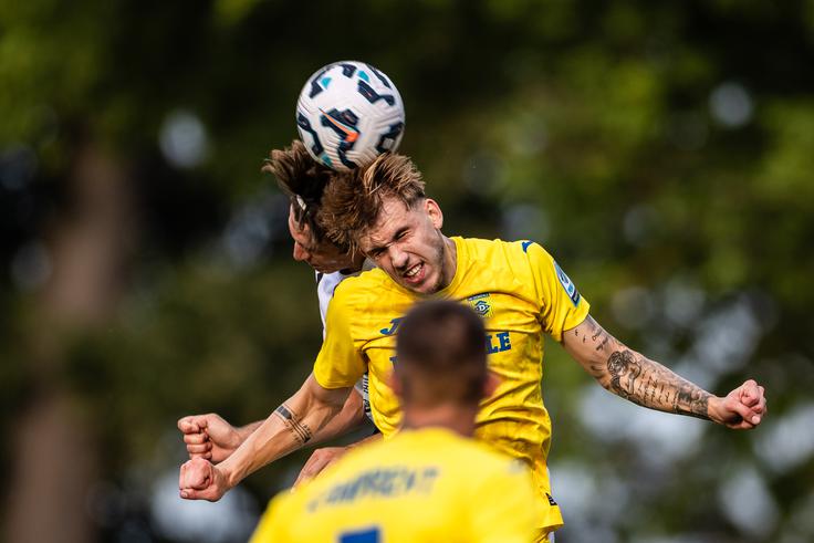 Prva slovenska nogometna liga pridobiva vse več navijačev. | Foto: Jure Banfi