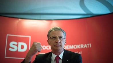 SD še vedno na vrhu, PS in Alenka Bratušek močno nazadovali