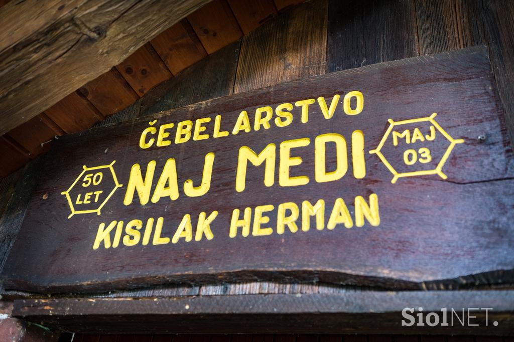 Herman Kisilak Čebelji gradič med čebele kmetija turizem Prekmurje Rogašovci