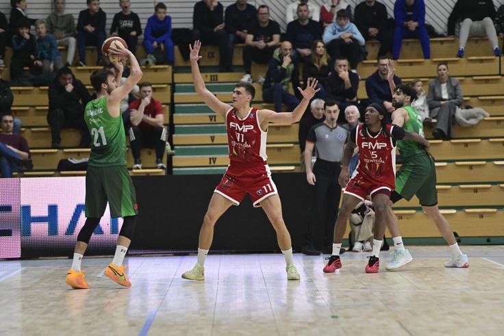 Blaž Mahkovic se je v začetku koledarskega leta iz Domžal preselil v Novo mesto. | Foto: Drago Perko/KK Krka