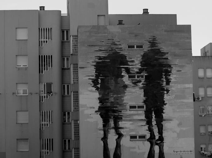 Eden izmed grafitov v soseski | Foto: Teja Pahor