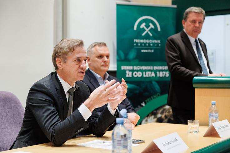 Prepričan je, da bosta tako zakon o postopnem zapiranju premogovnika kot zakon o razvojnem prestrukturiranju regije na Ekonomsko-socialnem svetu ustrezno obravnavana in morda do konca leta že potrjena v DZ. | Foto: STA
