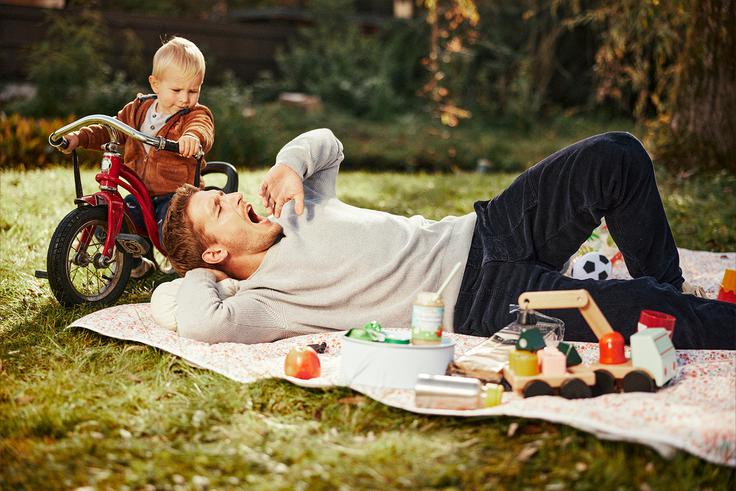 Trenutek ni popoln, a je poln topline, bližine in pristne povezanosti.  | Foto: Spar