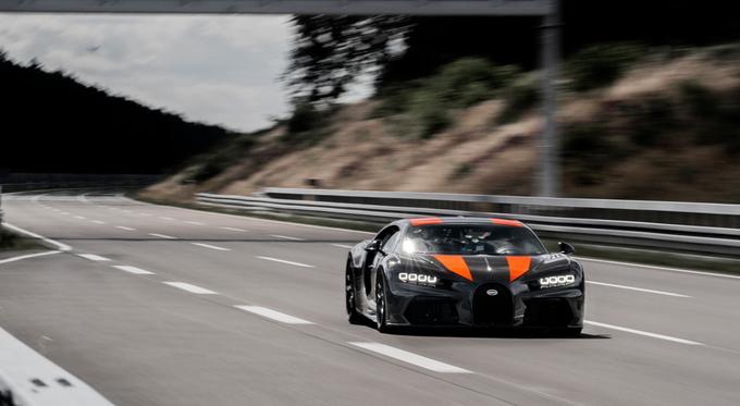 Rekord so postavili na Volkswagnovi testni stezi Ehra-Lessien v Nemčiji. | Foto: Bugatti