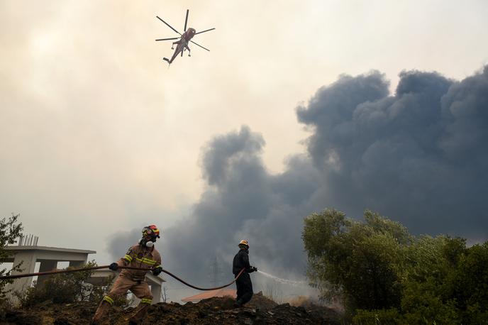 požar Grčija | Danes so po Grčiji izbruhnili še drugi gozdni požari, ki so jih zanetili močni vetrovi in visoke temperature. | Foto Reuters