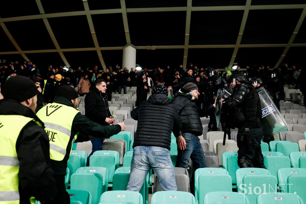 Olimpija - Borac, pretek navijačev