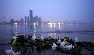 Kitajski Wuhan, kjer se je sprožil smrtonosni pohod, se vrača v življenje