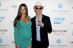Matthew McConaughey tretjič postal očka