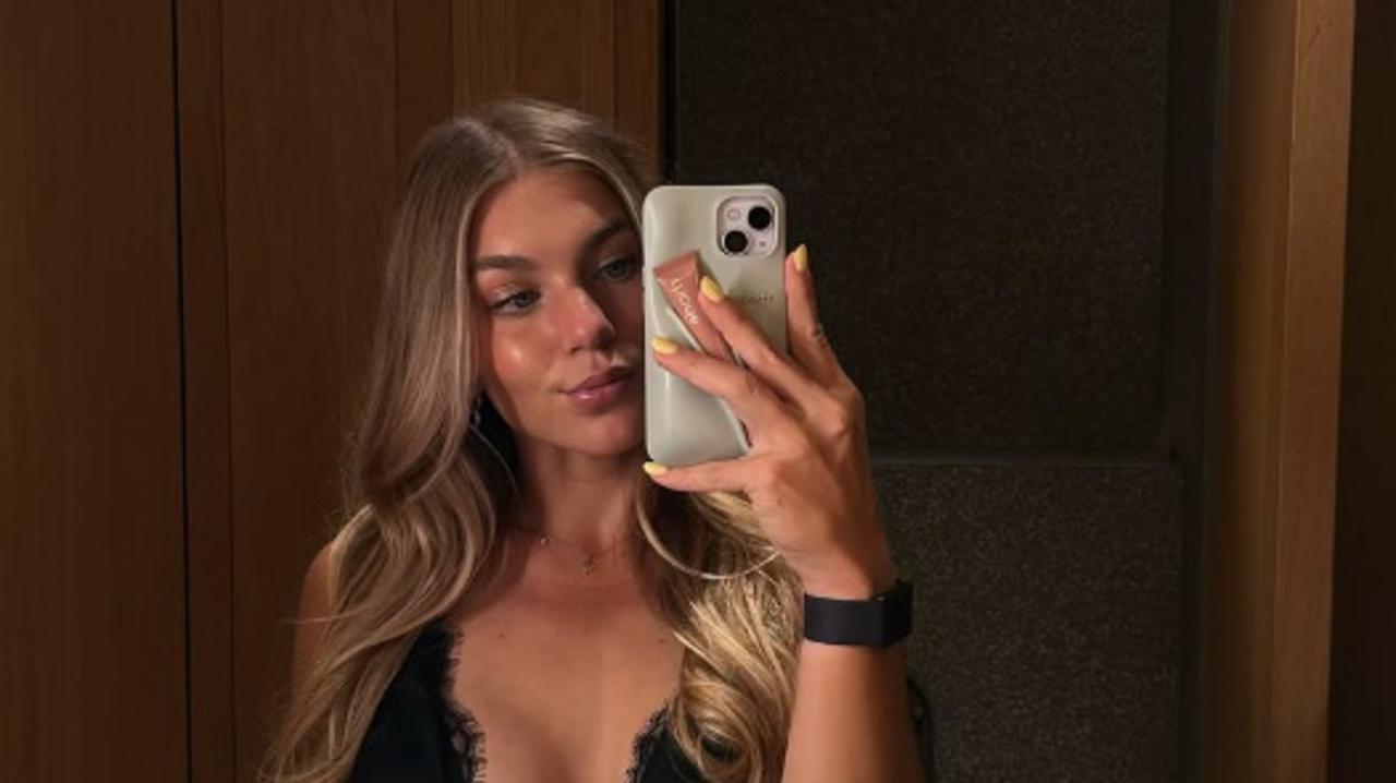 Maria Timofeeva se je opravičila po zgodbi o ukradeni uri v Pekingu
