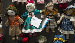 V DZ odprli Unicefovo razstavo punčk iz cunj (foto in video)