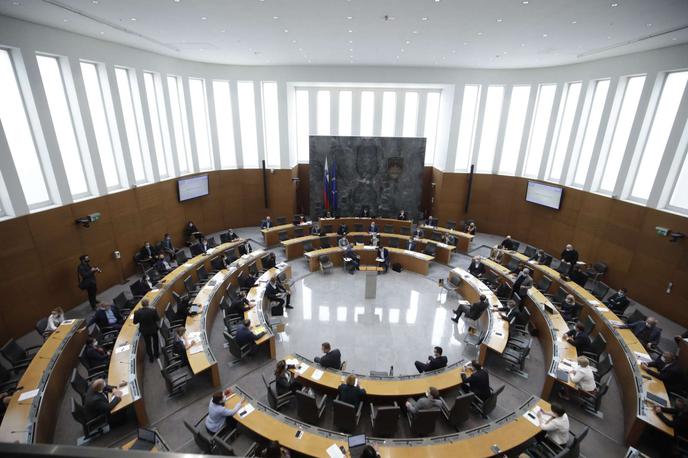 Državni zbor | Vrednost ukrepov v novem protikoronskem zakonu je 280 milijonov evrov.  | Foto STA