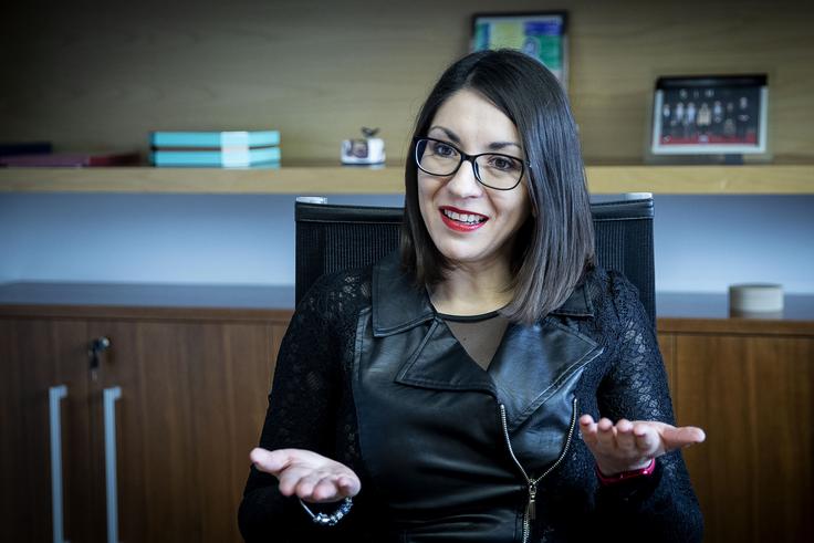 "Nujni pogoj za izvedbo digitalne preobrazbe je ustrezna infrastruktura, ki, prvič, omogoča gigabitno povezljivost gospodinjstev in spodbujevalcev družbeno-gospodarskega razvoja, kot so na primer šole, podjetja, kulturne ustanove, raziskovalna središča, in drugič, zagotavlja neprekinjeno pokritost z omrežjem 5G." | Foto: Ana Kovač