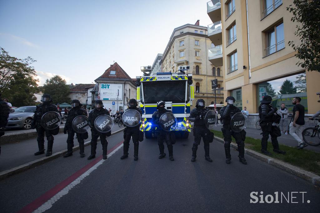 Protest nasprotnikov pogojev PCT v Ljubljani dne 29.9.2021