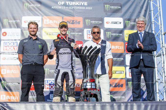 Slovenski motokrosist Tim Gajser (Honda) je dobil tudi zadnjo dirko sezone svetovnega prvenstva v razredu MXGP v Afyonkarahisarju v Turčiji. To je bila že njegova 43. zmaga v karieri v obeh razredih. | Foto: Honda Racing/ShotbyBavo
