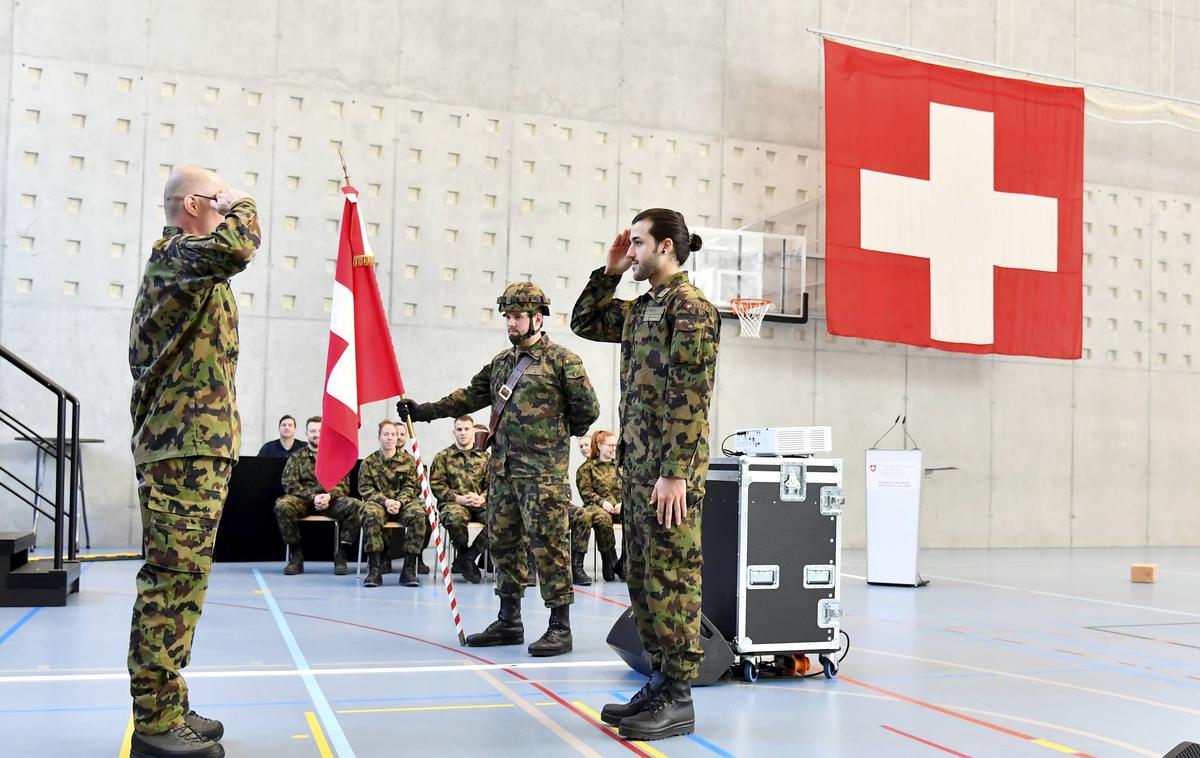 Pripadniki švicarske vojske | Pripadniki švicarske vojske. Fotografija je simbolična. | Foto Guliverimage