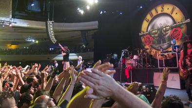 Guns N' Roses tožijo Guns and Roses