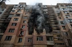 Novi napadi na Ukrajino: umrle štiri osebe, poškodovanih je več kot 20