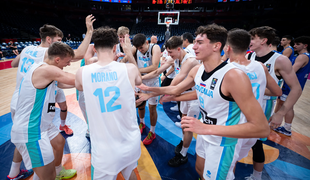Slovenski najstniki za četrtfinale nadigrali Grke